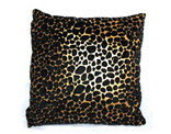 Інтер'єрна подушка леопардового забарвлення