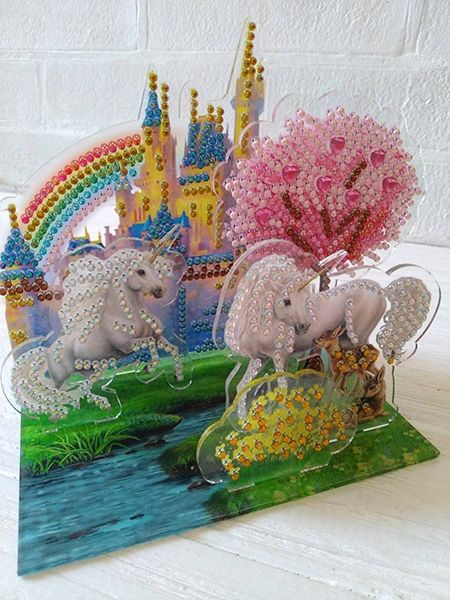 Set with 3D rhinestones on a stand Fairyland