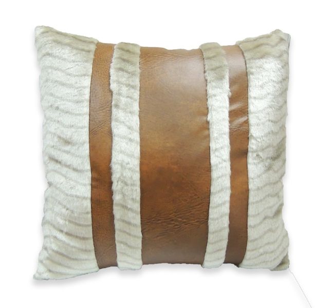 Pillow 47 * 47 with fur
