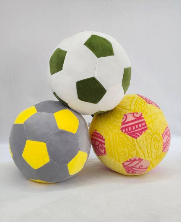 Multi-colored ball 20 cm