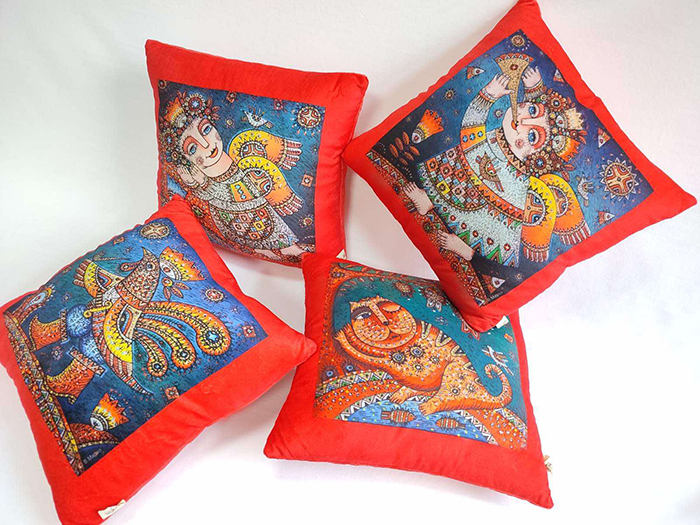 Decorative pillow
