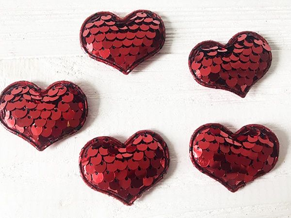 Декор текстильний "Сердечко", паєтки, 4 см, 50 шт. в пак