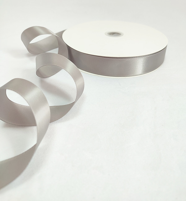 Polyester tape. A2-107; width 2.5 cm; 91.44 m in steering wheel.