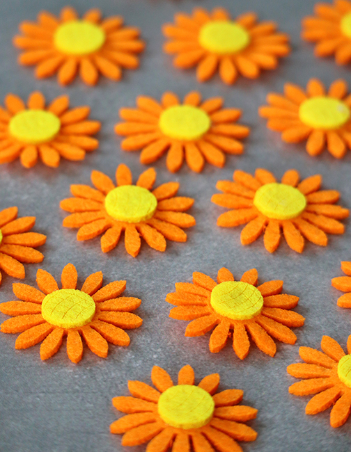 Decor from felt Camomile, orange, 4 cm