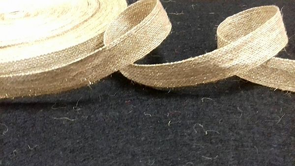 Jute ribbon 2.5 cm, with lurex, gold, 50 m per roll.