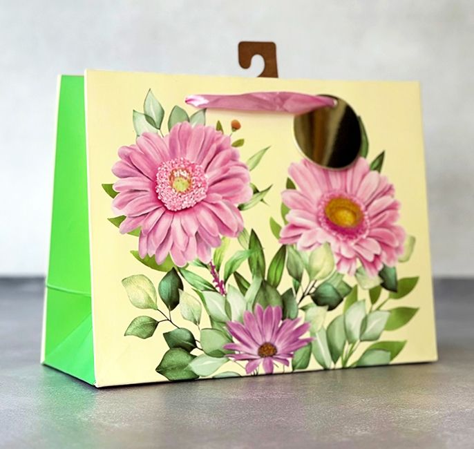 Package 23*18*10 cm paper Gerberas, 12 pcs per pack