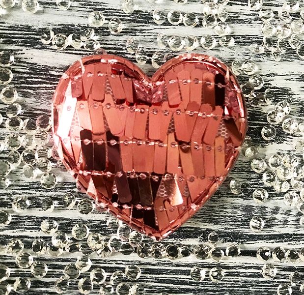 Decor textile Heart pink (payetka), 5 cm, 25 pieces / unitary enterprise