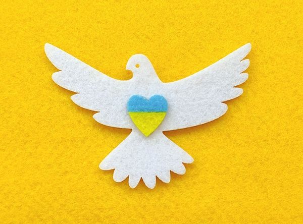 Decorative felt product Dove with a heart, 8 cm, 20 pcs in a pack.