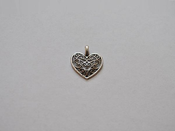 Accessories metal Heart with silver thread