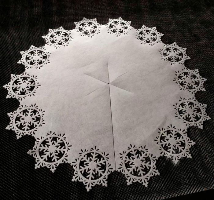 New Year's decoration, a mat under the Christmas tree, white d-75 cm