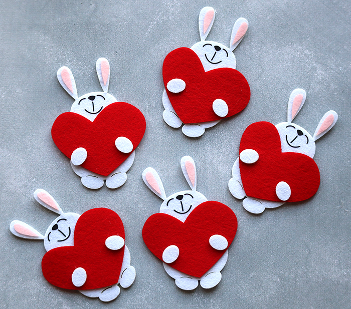 Decorative felt product Bunny with a heart, 11 cm, 5 pcs. in a pack/U
