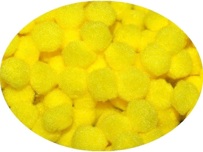 Pompon yellow 8 cm, 50 pcs. in the pack.