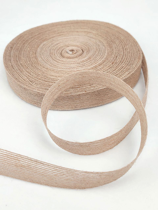 Jute ribbon 2.5 cm, natural, 50 m per roll.