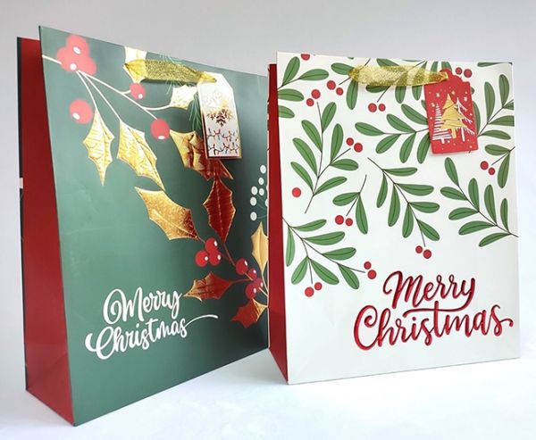 Пакет 18*23*10 паперовий"Мerry christmas" 12 шт в пак