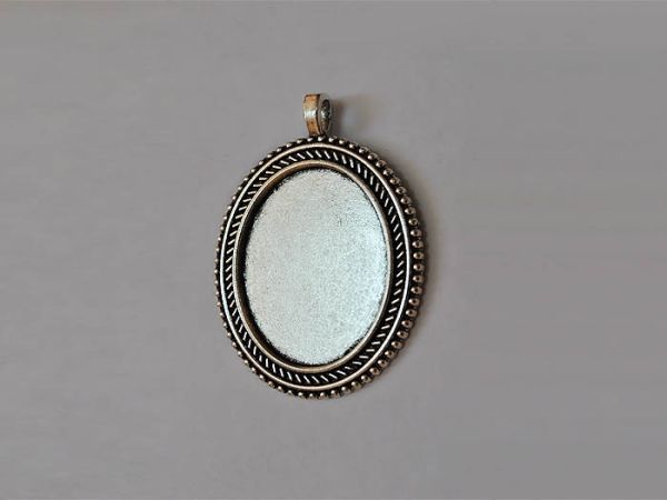 Accessories metal Pendant with double rim silver
