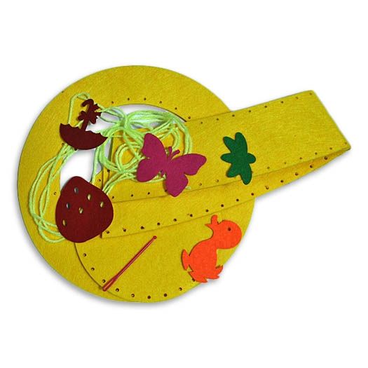 Textile DIY: Felt hat, red