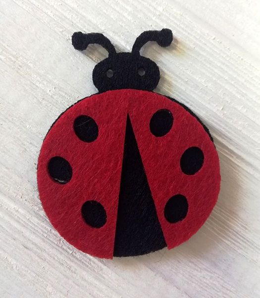 Decorative piece of Ladybug felt, 5 * 4 cm, 30 pcs per pack / V
