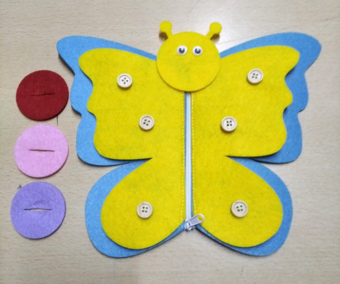 Decorative product made of felt Development kit Butterfly/U, 22,5/18cm