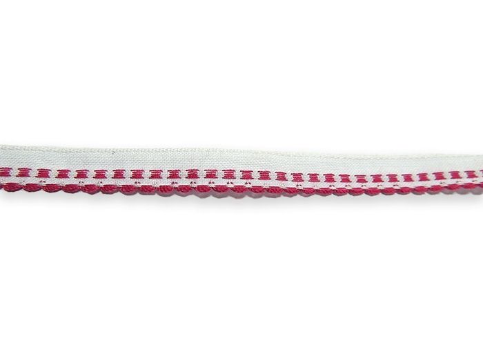 The tape is white-crimson, 1 cm wide; 45.7 m in the rudder.
