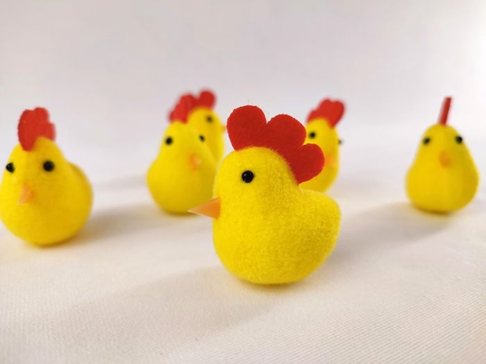 Decorative item Velvet Chicken, 4.5 cm, 10 pcs per pack