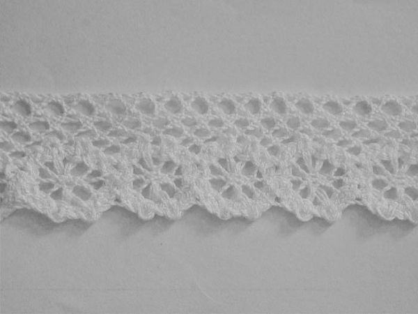 Lace No. 17 white