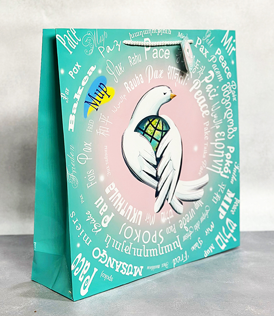 Пакет 37*37*10 "Голуб мира"