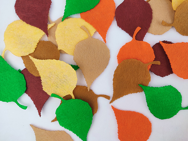 Birch leaves made of felt, 8 cm, 6 pcs. per pack, pack