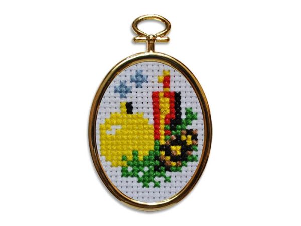 Embroidery kit with frame Bump