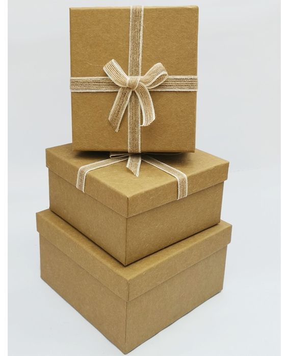 A set of rectangular gift boxes of 3 kraft