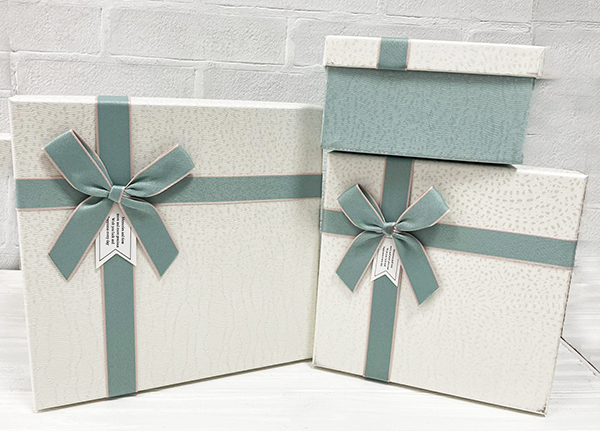 A set of gift boxes 3 pcs per pack.