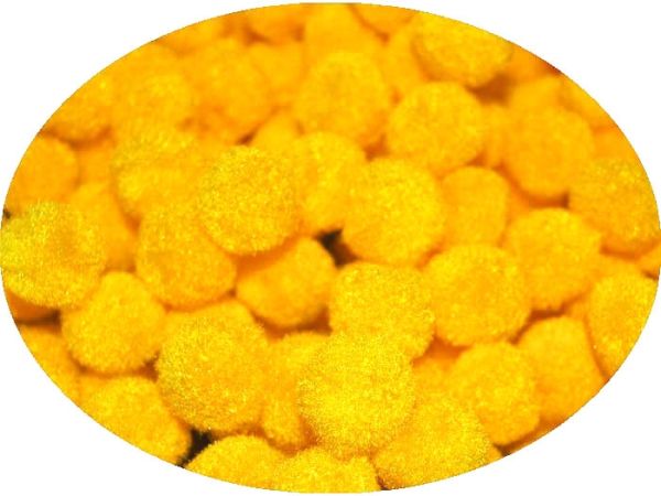 Pompon light orange 2 cm, 500 pieces in pack.