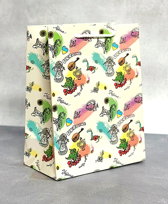 Package 18 * 23 * 10 Ukrainian souvenir (12 pcs per pack)