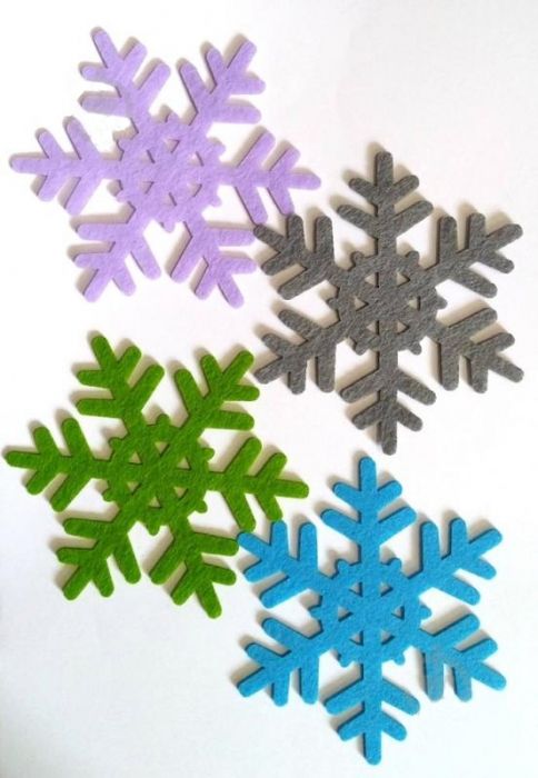 Decorative set of felt Snowflakes, (4 pcs in a pack)