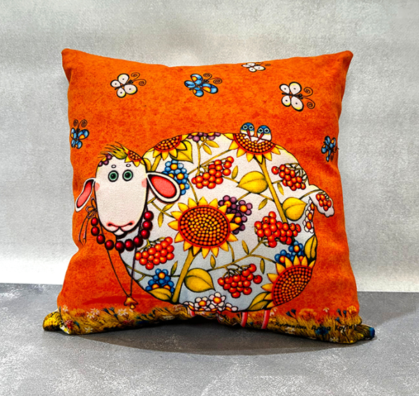 Подушка "Калинова овечка" 36*36 см
