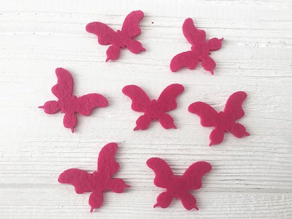 Decorative product made of felt Moth, 3.5 cm, 50 pcs per pack, raspberry / U