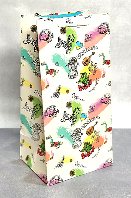 Package 18.5 * 37 * 15 Ukrainian souvenir (12 pcs per pack)