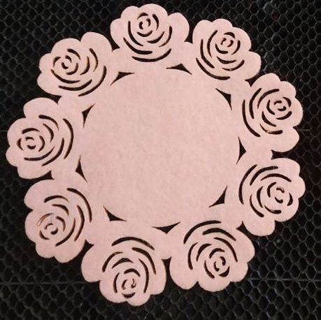 Napkin on the table Roses, 15 cm, peach